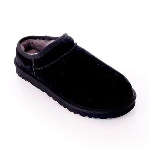 Women’s UGG Classic Slippers